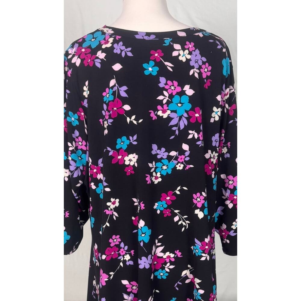Woman Within Plus Size 1X Polyester Spandex Sharkbite Tunic Black Floral - Picture 8 of 9